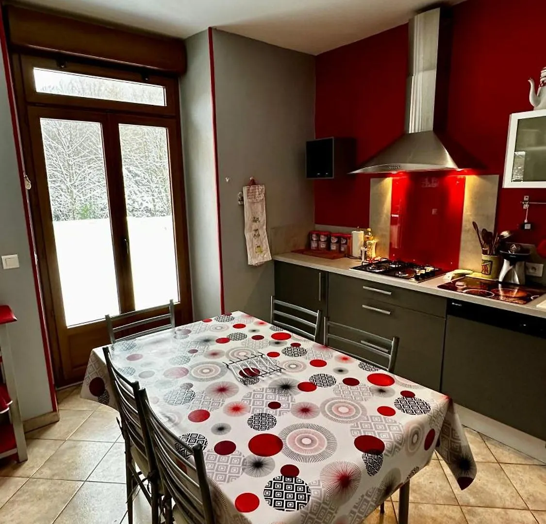L'Ecole Du Hameau 9Pers Le Mont Dore Holiday home